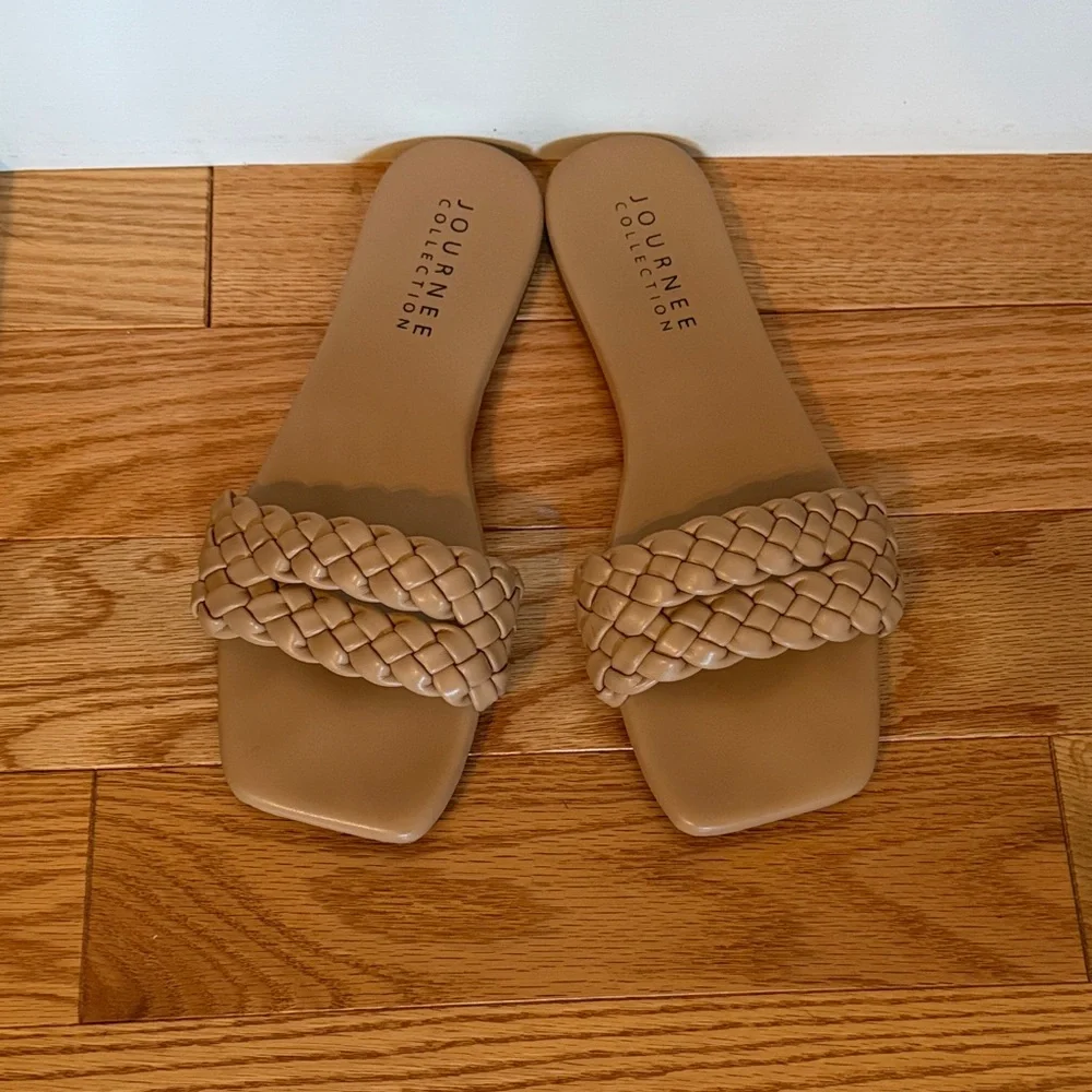 Journee Collection Women's Brown Braided Sandals - Picture 1 of 1